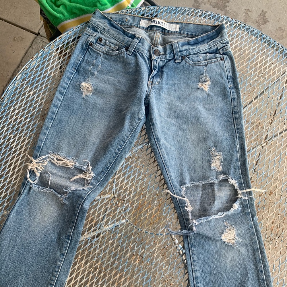 Brandy Melville Low-Rise Ripped Jeans